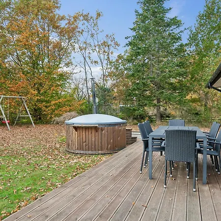 Beautiful And Well-maintained House Near Lyngsbaek *